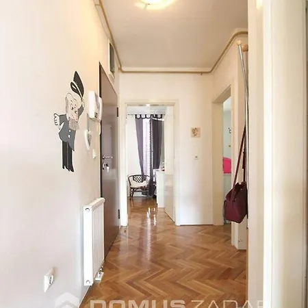 Baltazar Spacious Apt 아파트